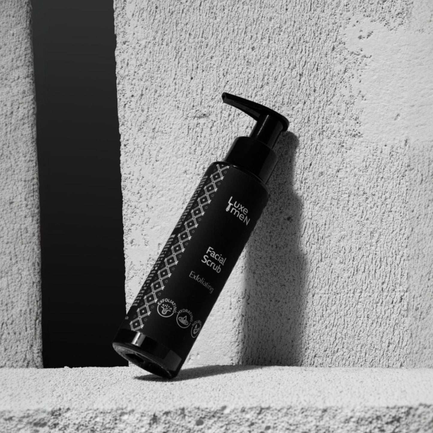 Подарък - Luxe Men Facial Scrub